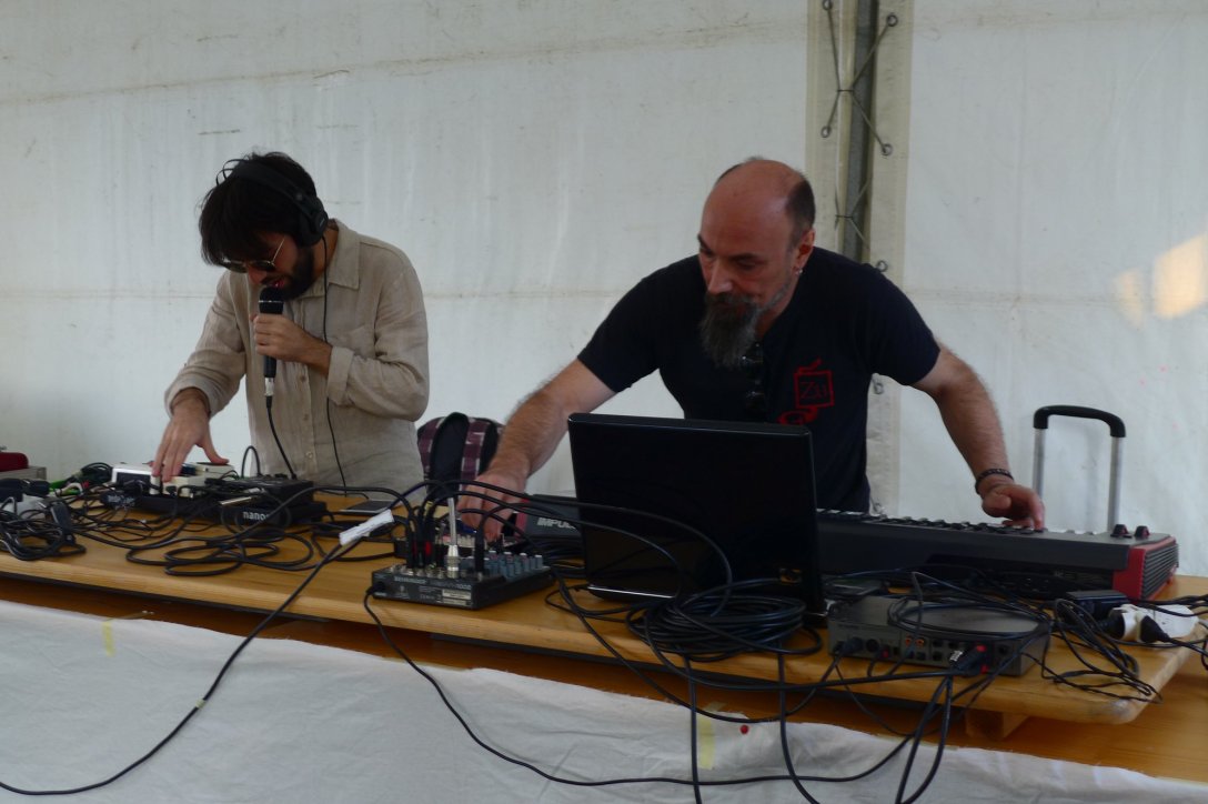 39558122_1826890837359881_5464247068316925952_o